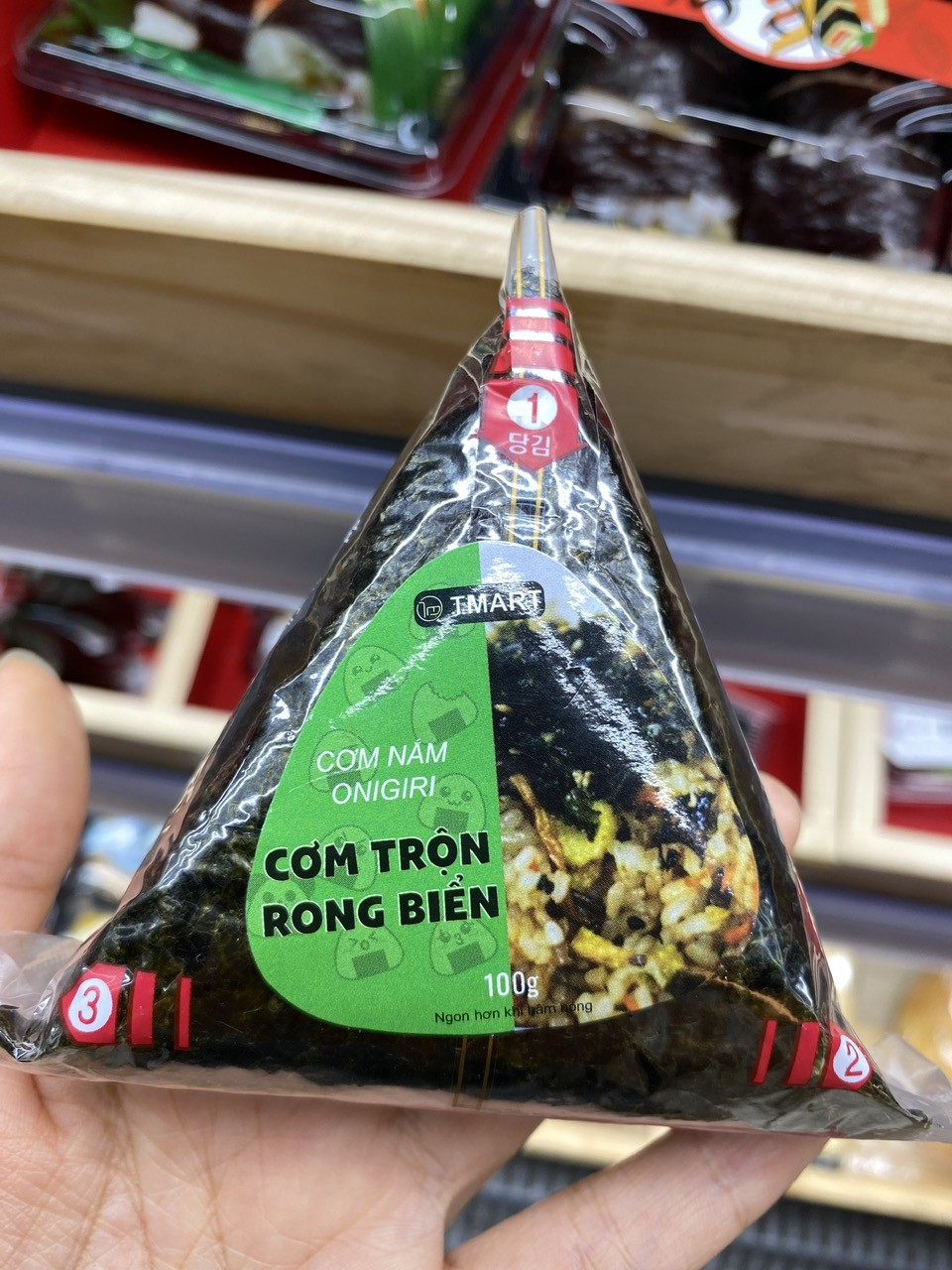 Cơm nắm Onigiri rong biển trộn cơm